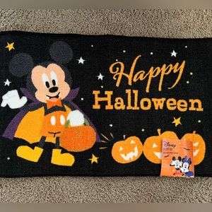 NEW Mickey Halloween rug